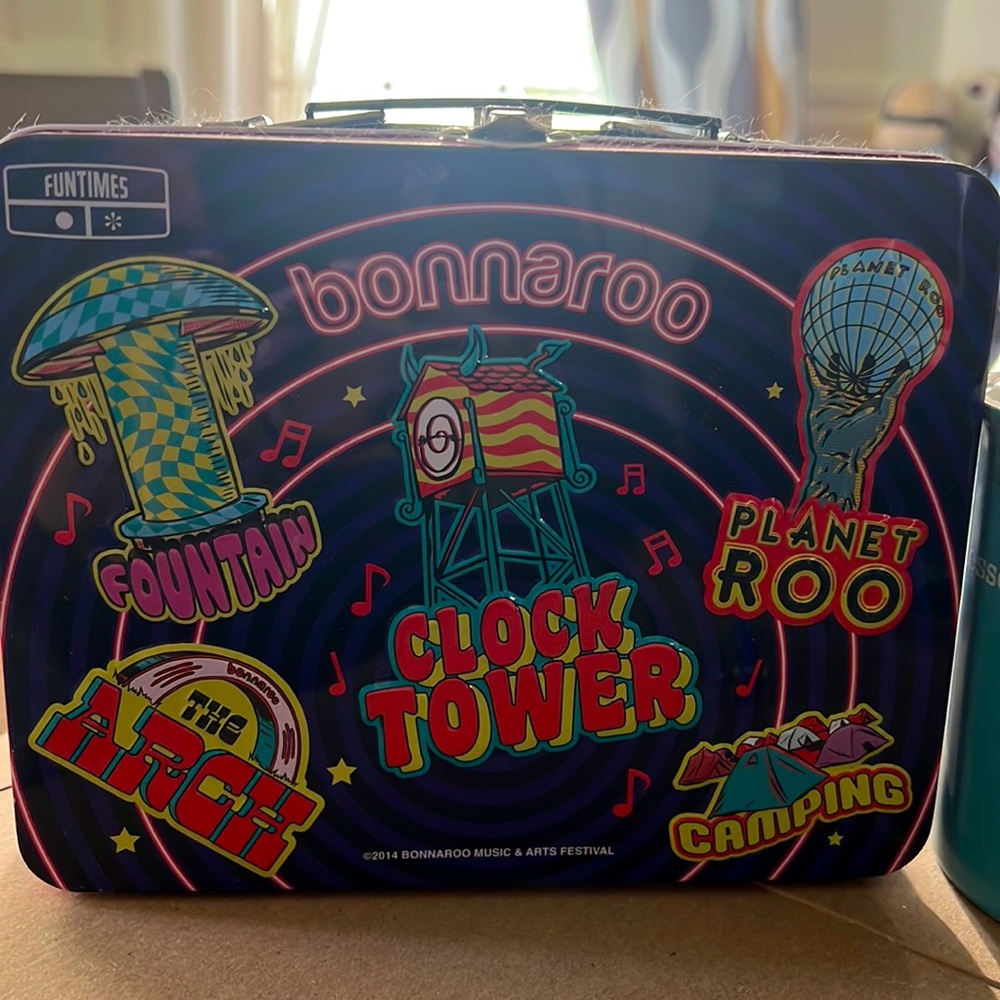 Bonnaroo lunchbox